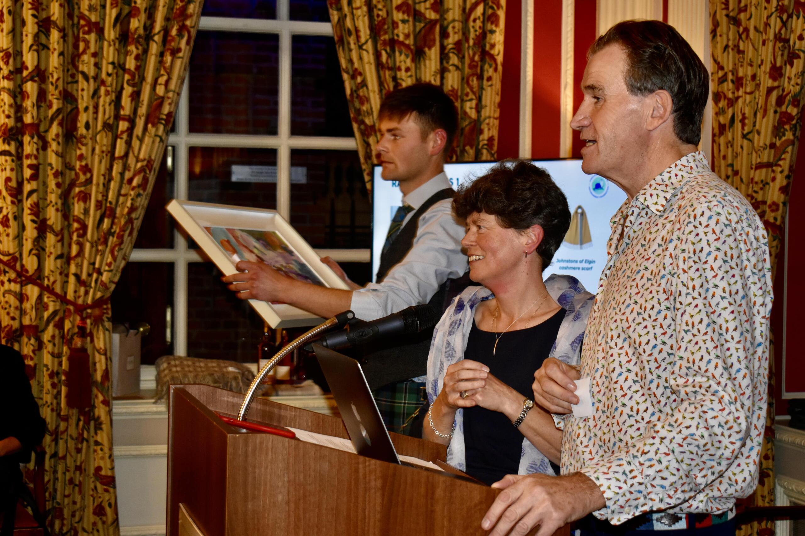 76C68B2D-4984-4D5F-A28E-12D60C454B74_1_201_a-min