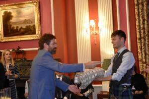 B1E034C7-0EA1-44EE-AB28-FEAACD656E56_1_201_a-min